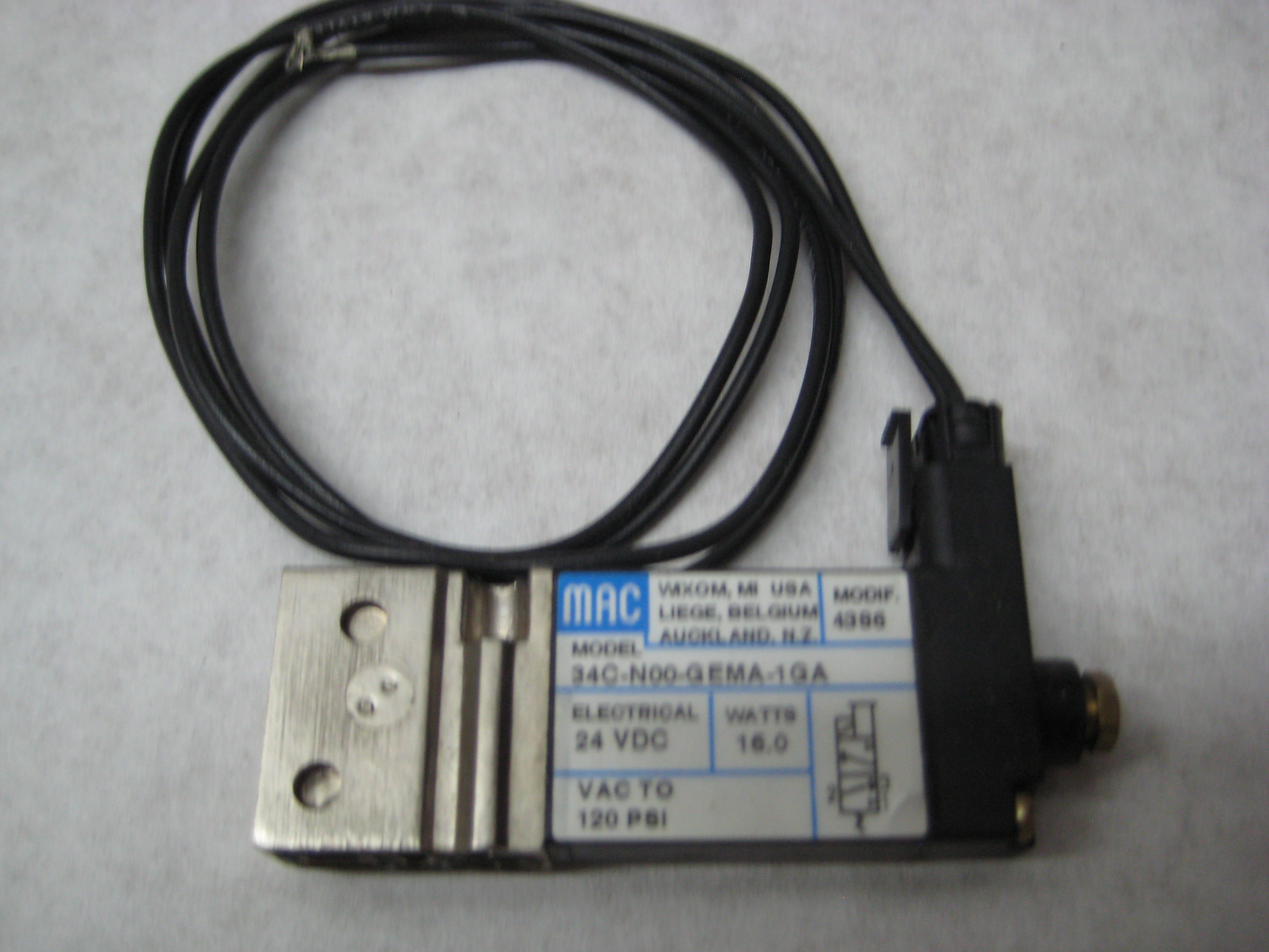 MAC PNEUMATIC ELECTRIC SOLENOID PILOT VALVE 34CN00GEMA1GA 24VDC 16W